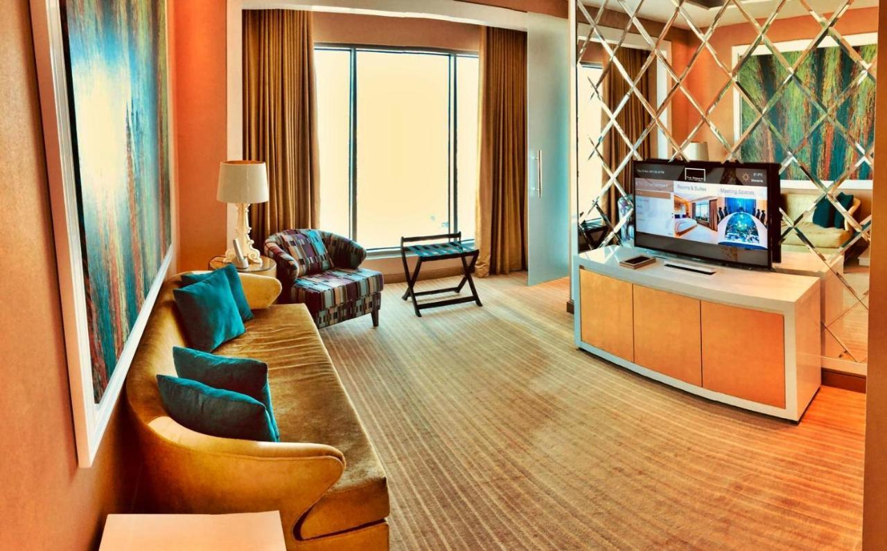 The Domain Bahrain Hotel And Spa - Adults Friendly 16 Years Plus Μανάμα Δωμάτιο φωτογραφία A suite at the hotel